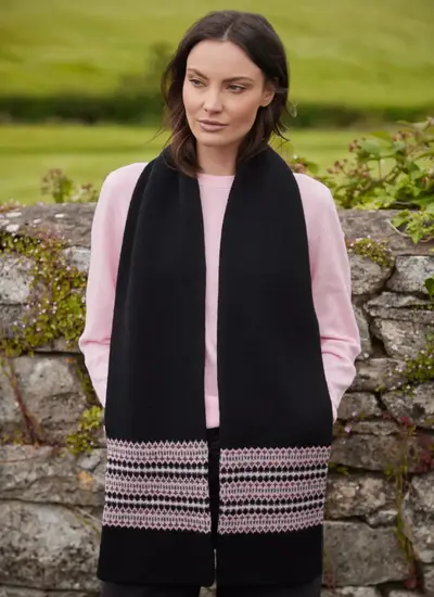 Morar Fairisle Scarf in Black